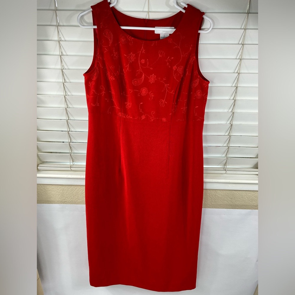 Sag Harbor Vintage Women’s Sleeveless Dress Embroidered Flowers Red Size 8